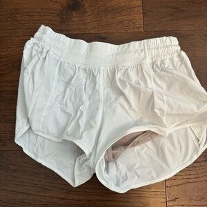 White lululemon hotty hot shorts